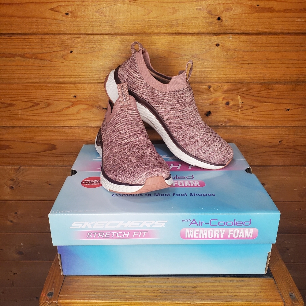 ❤️SKECHERS Stretch fit w/air-cooled memory foam solar fuse-LITE JOY NAUV…